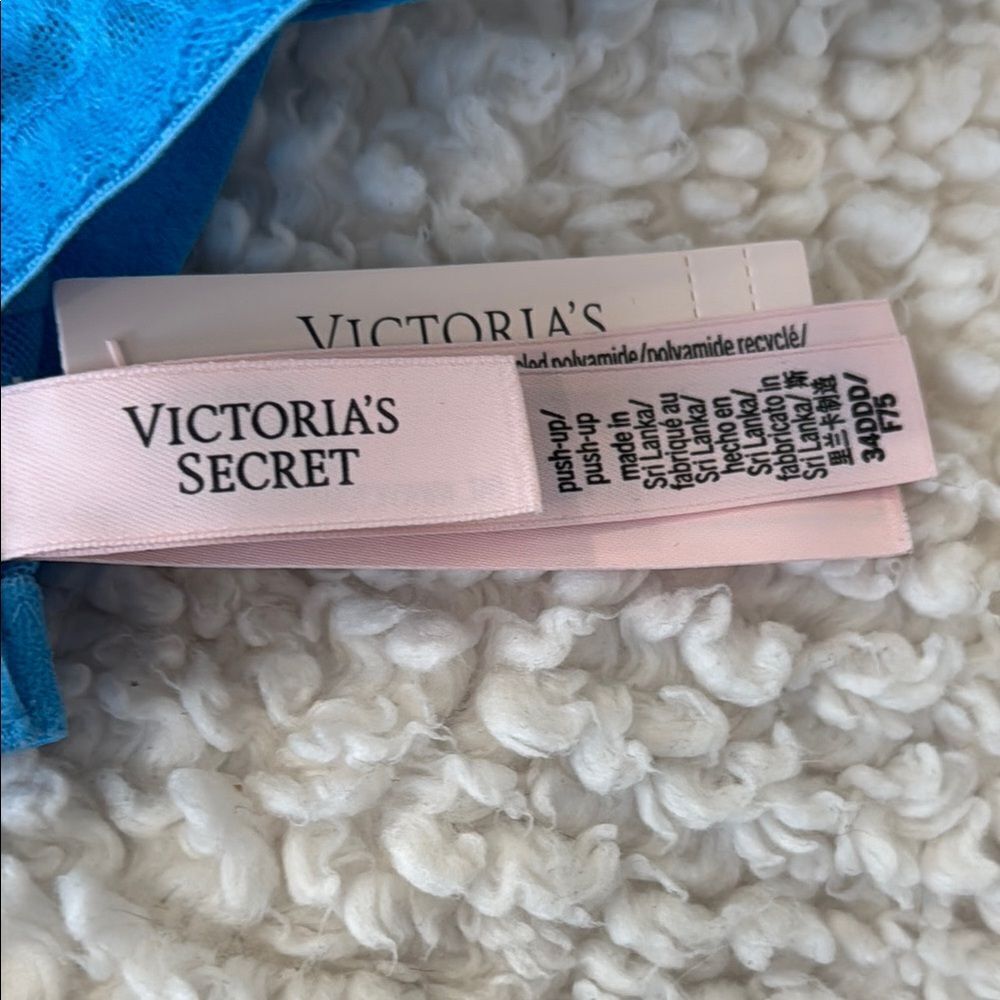 Victoria's Secret Blue Strappy Lace Bra - Picture 3 of 5